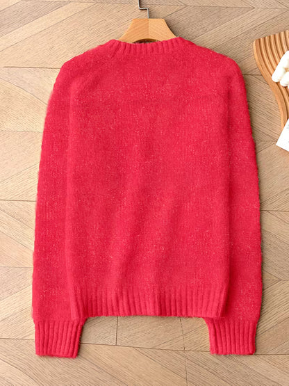 Trui van een zachte mohairmix voor dames - Voorzien van een Franse raglanboord en een drop shoulder design.